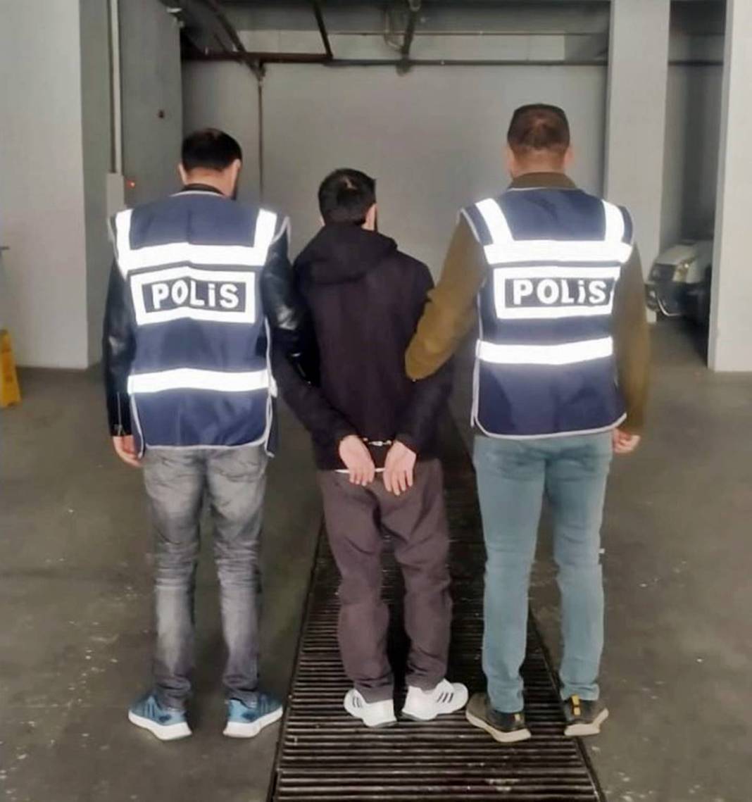 Firari hükümlü, ev baskınında öyle bir yerden çıktı ki polisler şaştı kaldı! Film sahnelerini aratmadı 6